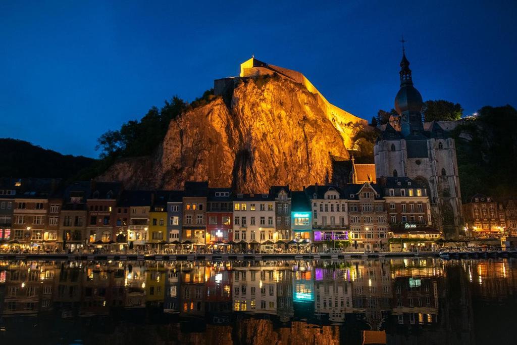A Deux Patenier De Dinant Exterior photo